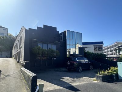 UNIQUE CHARACTER BUILDING IN SOUGHT AFTER LOCATION