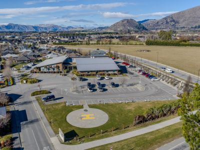 LAKES HEALTH CENTRE - TROPHY MEDICAL INVESTMENT