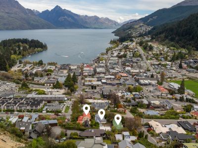 TRIPLE SITE ON QUEENSTOWN HILL