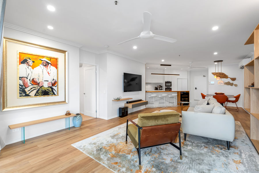 STYLISH, ELEGANT, IMMACULATE WATERFRONT HOME