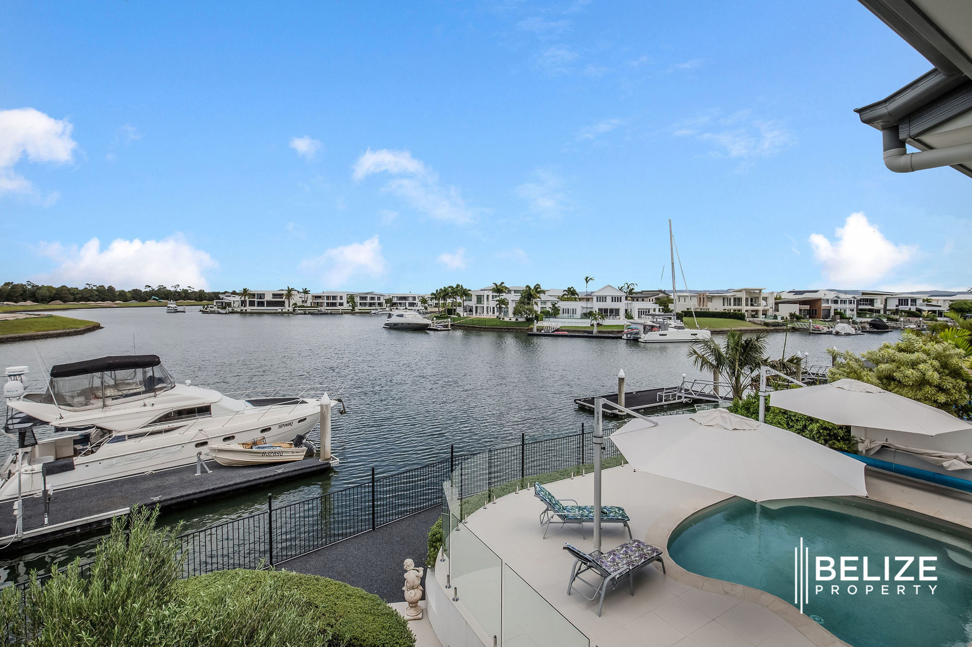 29M OF WATERFRONTAGE WITH ONE OF THE BEST OUTLOOKS IN CALYPSO BAY!