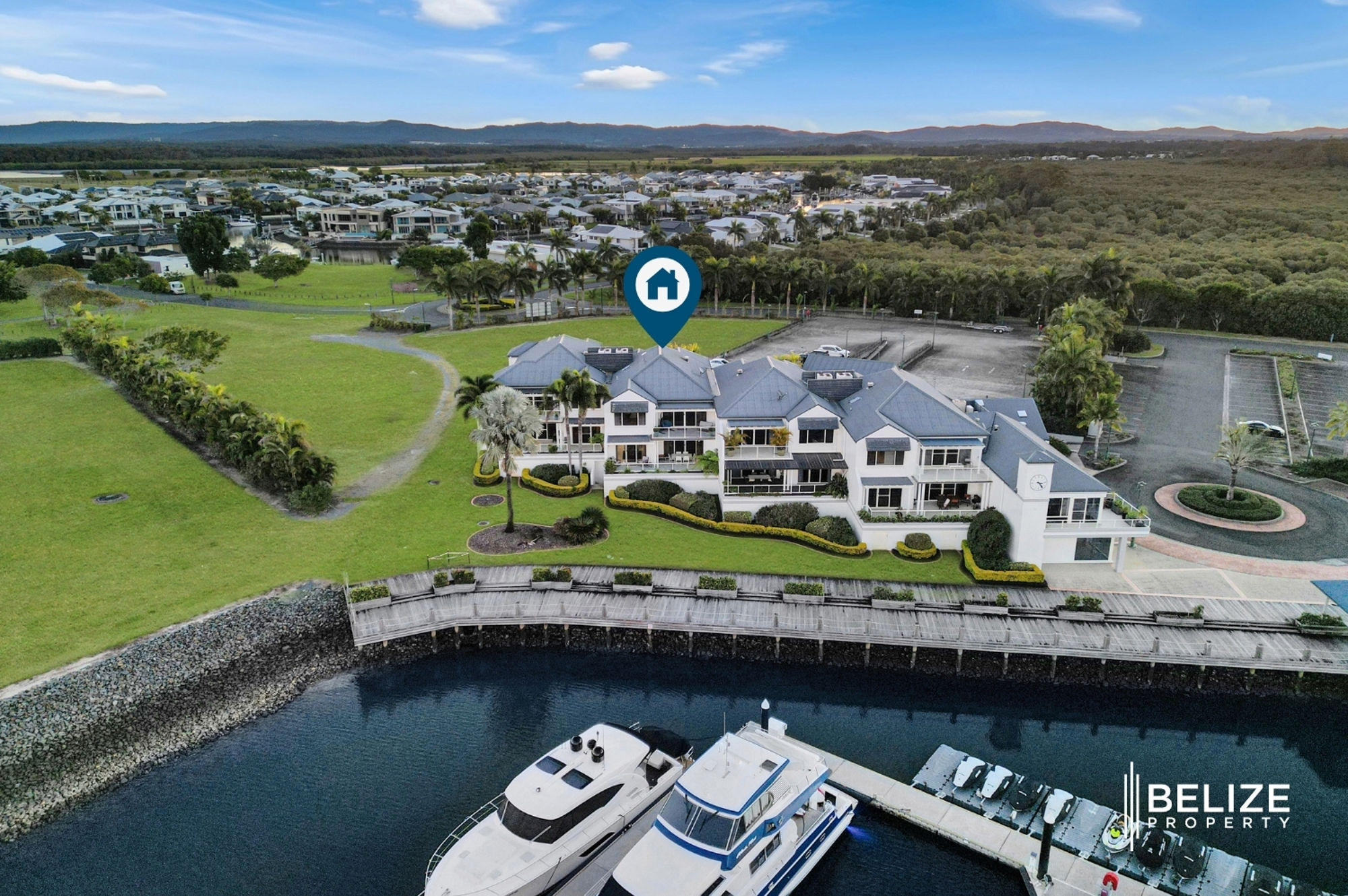 WATERFRONT VILLA FOR SALE - CALYPSO BAY GOLD COAST