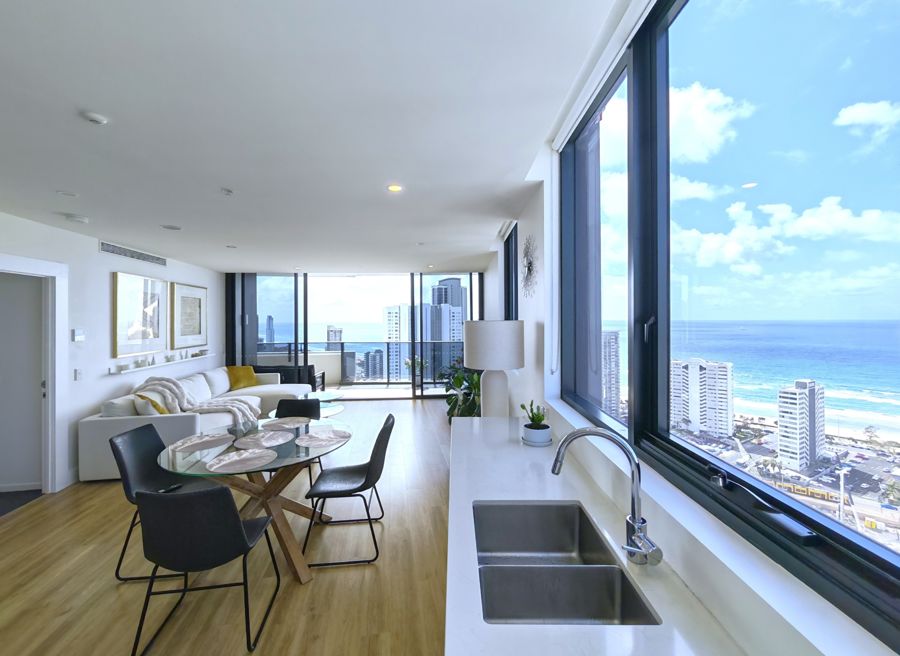 LEVEL 29 SUB-PENTHOUSE - PANORAMIC OCEAN VIEWS