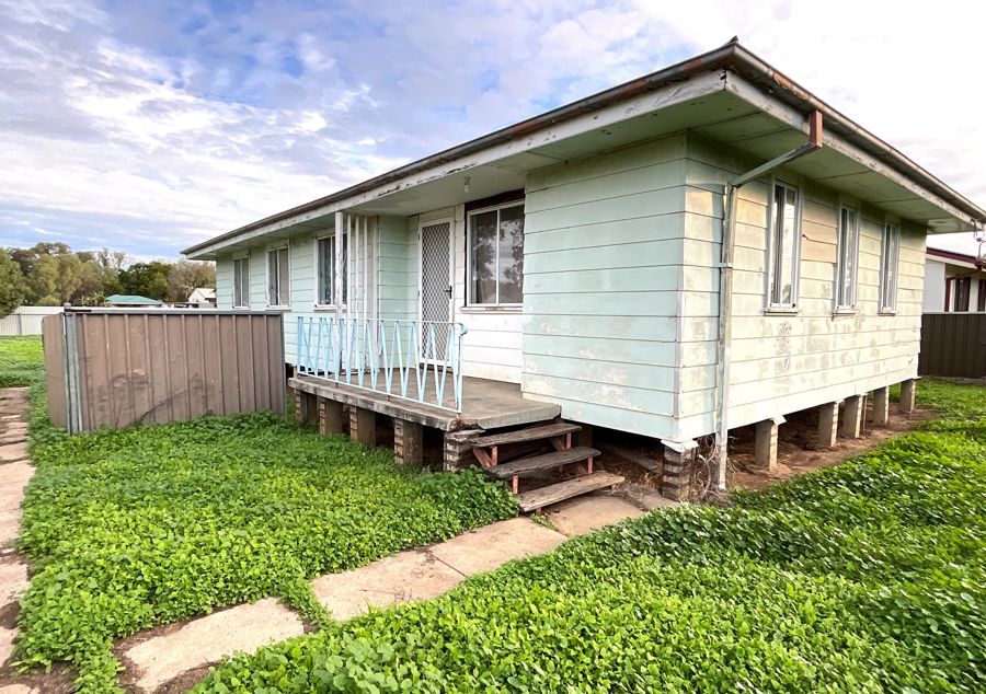 FOUR BEDROOMS FOR JUST $80,000 - AN OPPORTUNITY NOT TO MISS!