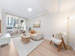 IMMACULATELY PRESENTED APARTMENT IN AN ULTRA-CONVENIENT LOCATION