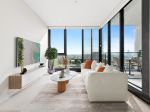 EFFORTLESS LUXURY IN A GREEN ULTRA-CONNECTED SETTING