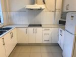 5 BEDROOM HOUSE 5 MINS FROM TRAIN STATION