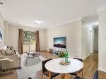 SPACIOUS 3 BEDROOM APARTMENT IN A CONVENIENT, QUIET LOCATION WITH A LEAFY OUTLOOK OPPOSITE PARK.