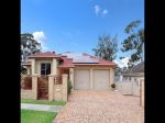 SPACIOUS AND STUNNING GRANNY UNIT WITH SEPARATE ENTRANCE IN GREAT LOCATION.