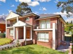 A RARE FIND! MODERN, YOUNG DUPLEX HOUSE (2 TOILETS) + AS BRAND NEW CONDITIONS + CONVENIENT LOCATION
