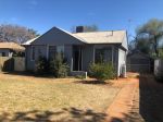 REFRESHED HOME CLOSE TO CBD