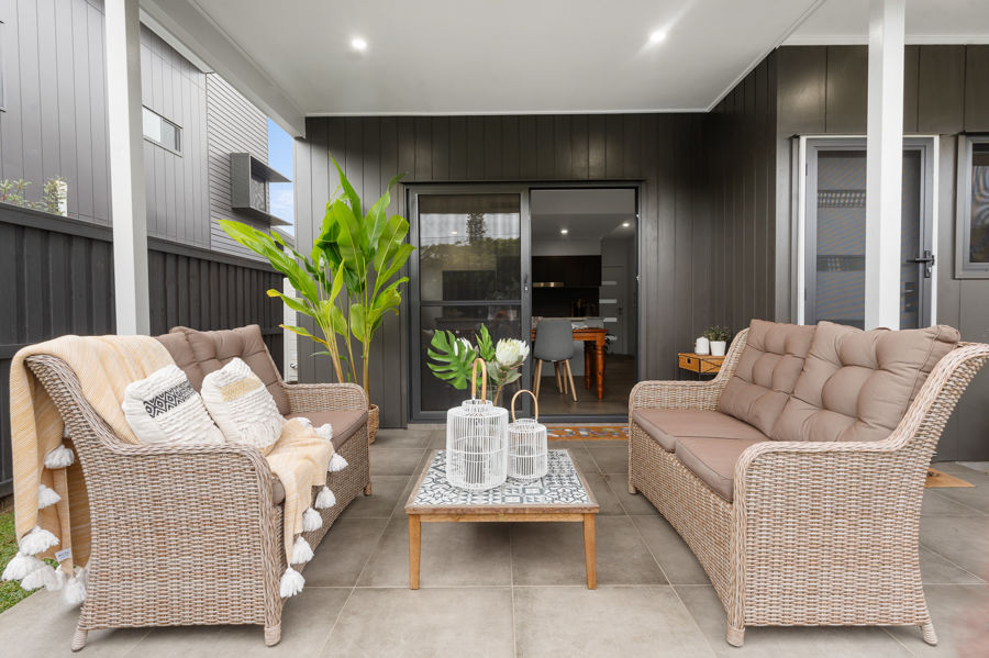 STYLISH 4-BEDROOM TOWNHOME