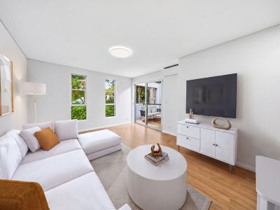 STYLISH & LIGHT-FILLED APARTMENT IN PRIME ARTARMON LOCATION