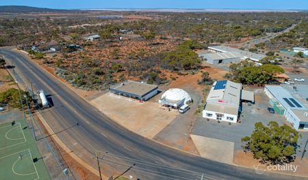 PRIME COMMERCIAL PROPERTY WITH DA APPROVED FOR SUBDIVISION!