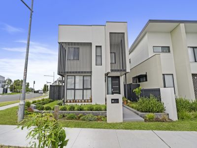 MODERN FREESTANDING TERRACE WITH SPACE, STYLE & VERSATILITY
