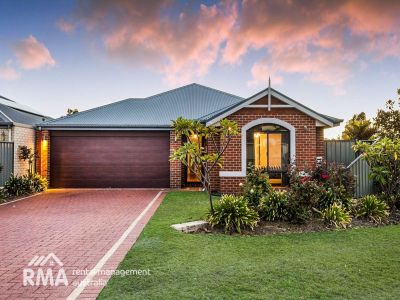 SPACIOUS FAMILY HOME WITH FUNCTIONAL FLOOR PLAN!
