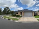 PARK VIEWS - FAMILY HOME 3 BEDROOMS + STUDY