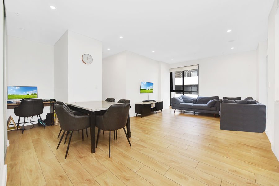 DISCOVER THE PERFECT BLEND OF MODERN LIVING AND CONVENIENCE IN THIS SOUGHT-AFTER LOCATION.