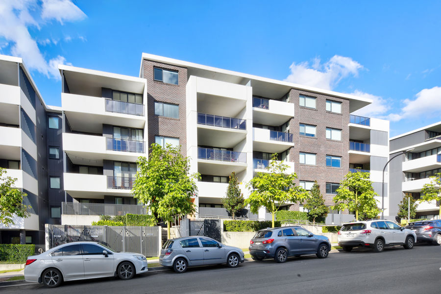 HUGE 155SQM OF UNIT FOR SALE IN HEART OF SCHOFIELDS