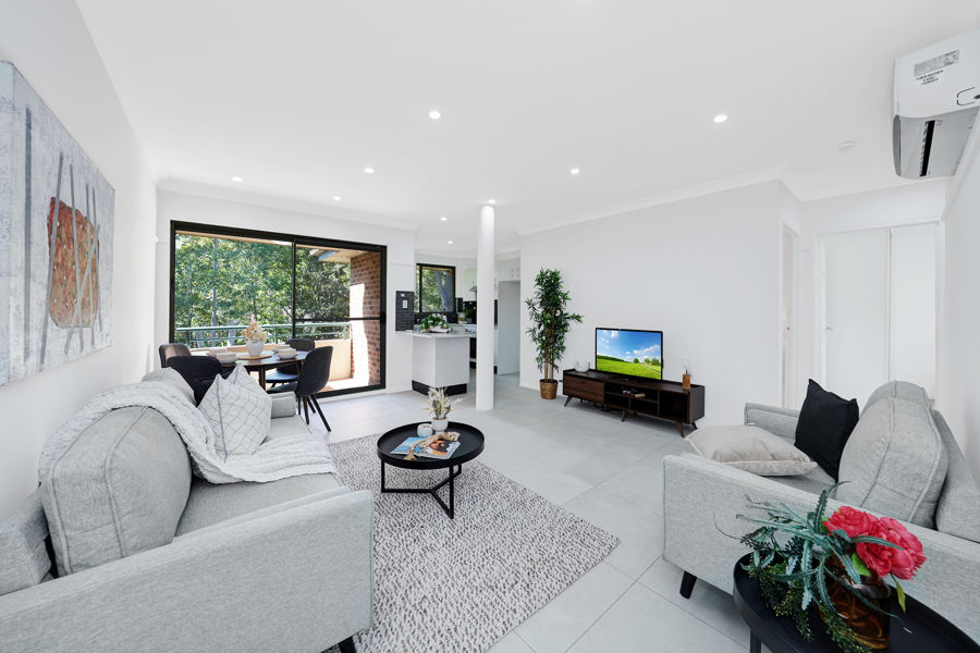 FOR SALE - STYLISH & SPACIOUS 2 BED 1.5 BATH WITH LUG UNIT IN PRIME WENTWORTHVILLE LOCATION!