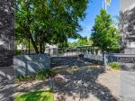 ENTRY-LEVEL OPPORTUNITY IN A GREAT LOCATION
