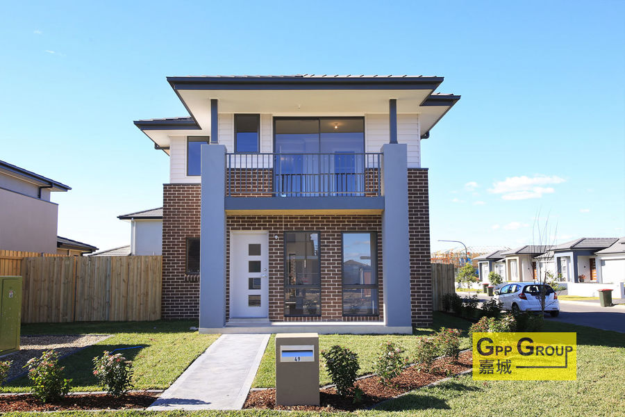 LOCATION MATTERS - CLOSE TO TALLAWONG METRO IN A QUIET STREET
