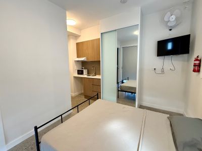 SELECTION OF MODERN FURNISHED STUDIO APARTMENTS - UTILITIES INCLUDED!!!