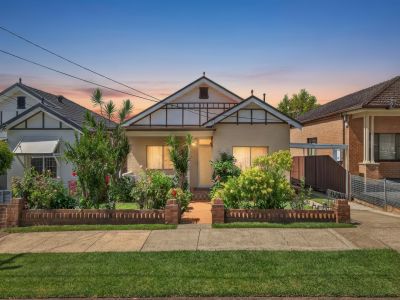 CHARMING FULL BRICK HOME IN BLUE RIBBON LOCATION