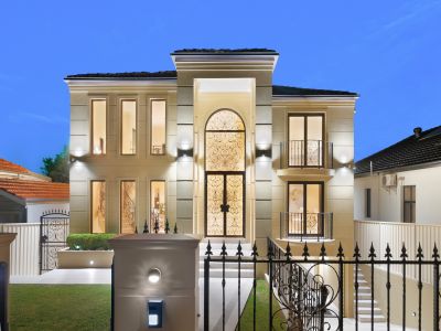 A GRAND STATEMENT OF LUXURY, CRAFTSMANSHIP & RESORT-STYLE LIVING