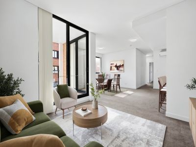 SPACIOUS THREE-BEDROOM APARTMENT OFFERING COMFORT & CONVENIENCE