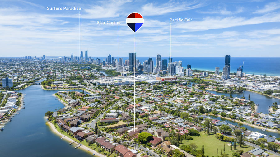 GROUND FLOOR APARTMENT WITH EXCEPTIONAL POTENTIAL