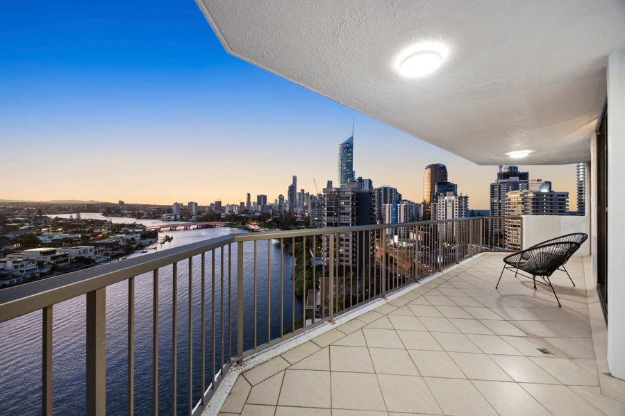 ENJOY SUNRISE OVER THE OCEAN & SUNSET OVER THE RIVER. PANORAMIC VIEWS THAT WILL TAKE YOUR BREATH AWAY