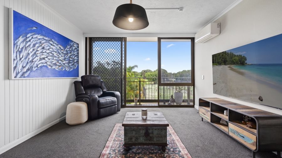 NORTH FACING GOLF COURSE APARTMENT IN CONVENIENT LOCATION