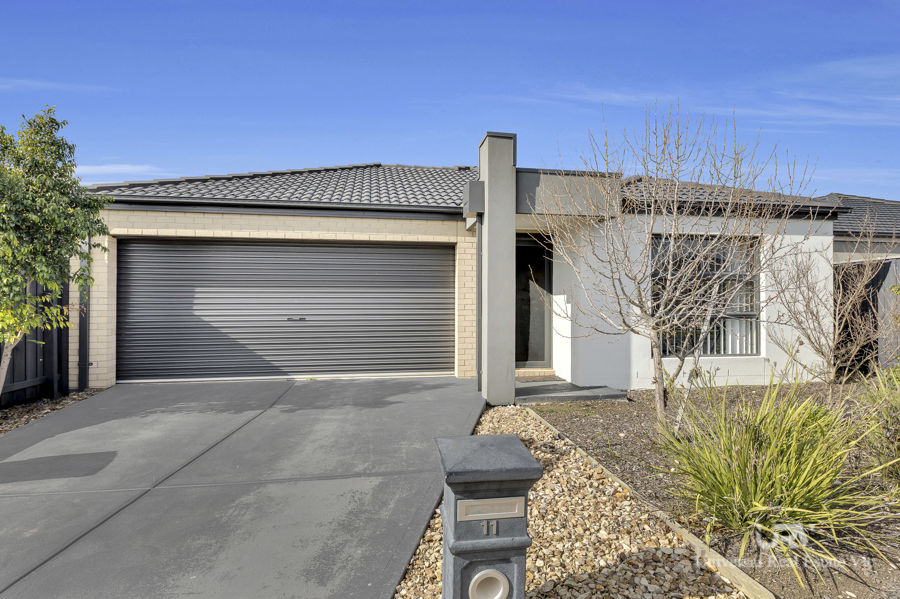 IF YOU ARE LOOKING TO BUY HOME CLOSE TO SCHOOL AND SHOPS !!