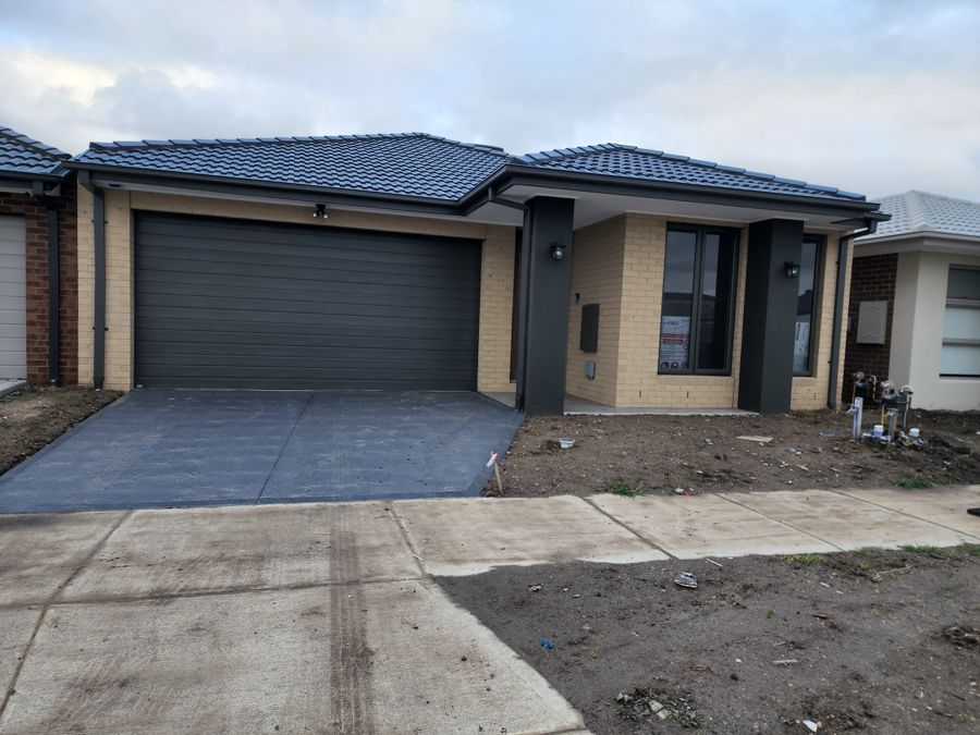 BRAND NEW 3 BEDROOM HOUSE FOR RENT!!!