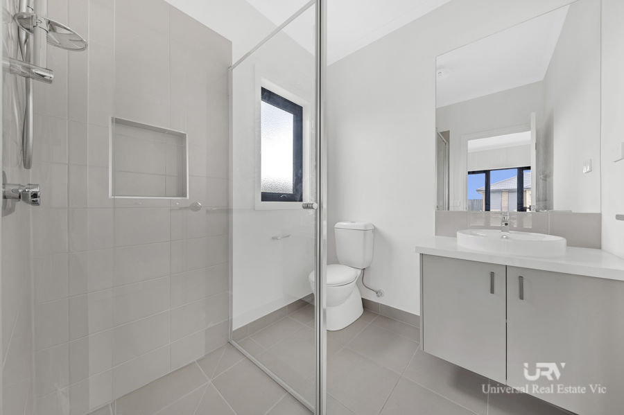 BRAND NEW HOUSE !! FULLY UPGRADED !!