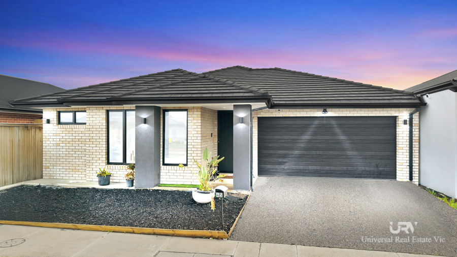 4 BEDROOM HOME NEAR DONNYBROOK STATION!!!