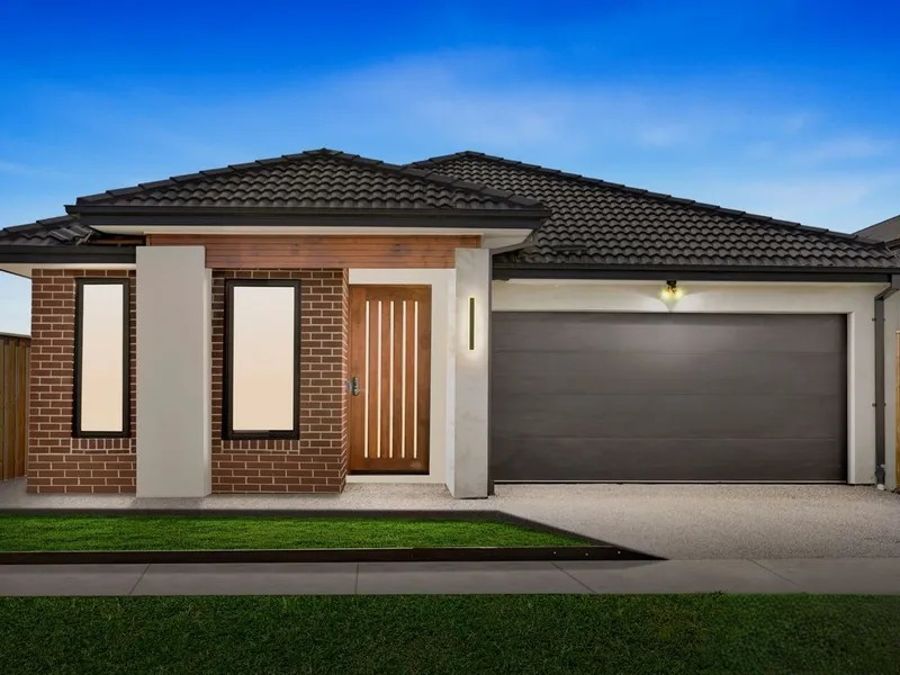 BRAND NEW !! UPGRADED ! DESIRED LOCATION !