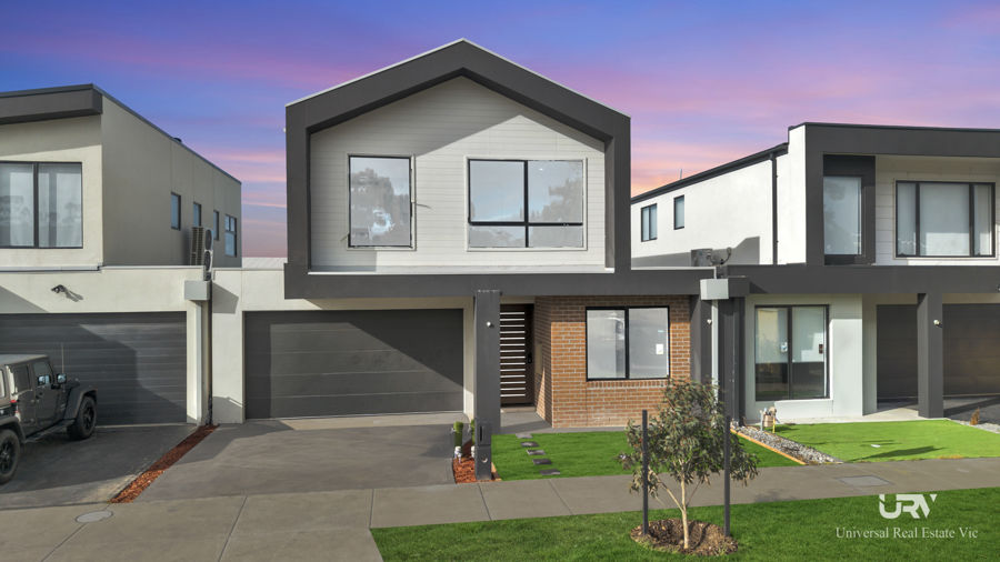 PREMIUM DOUBLE STOREY HOME !! PREMIUM LOCATION !! OPPOSITE TO PARK !!