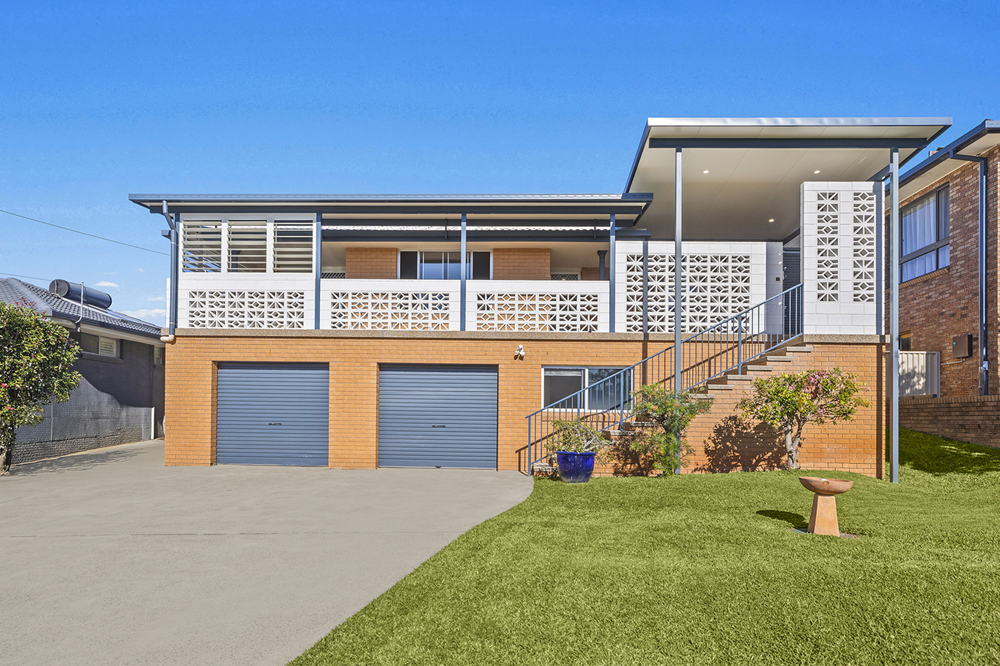 ELEVATED LIVING WITH SPACE, VERSATILITY & IMMACULATE PRESENTATION