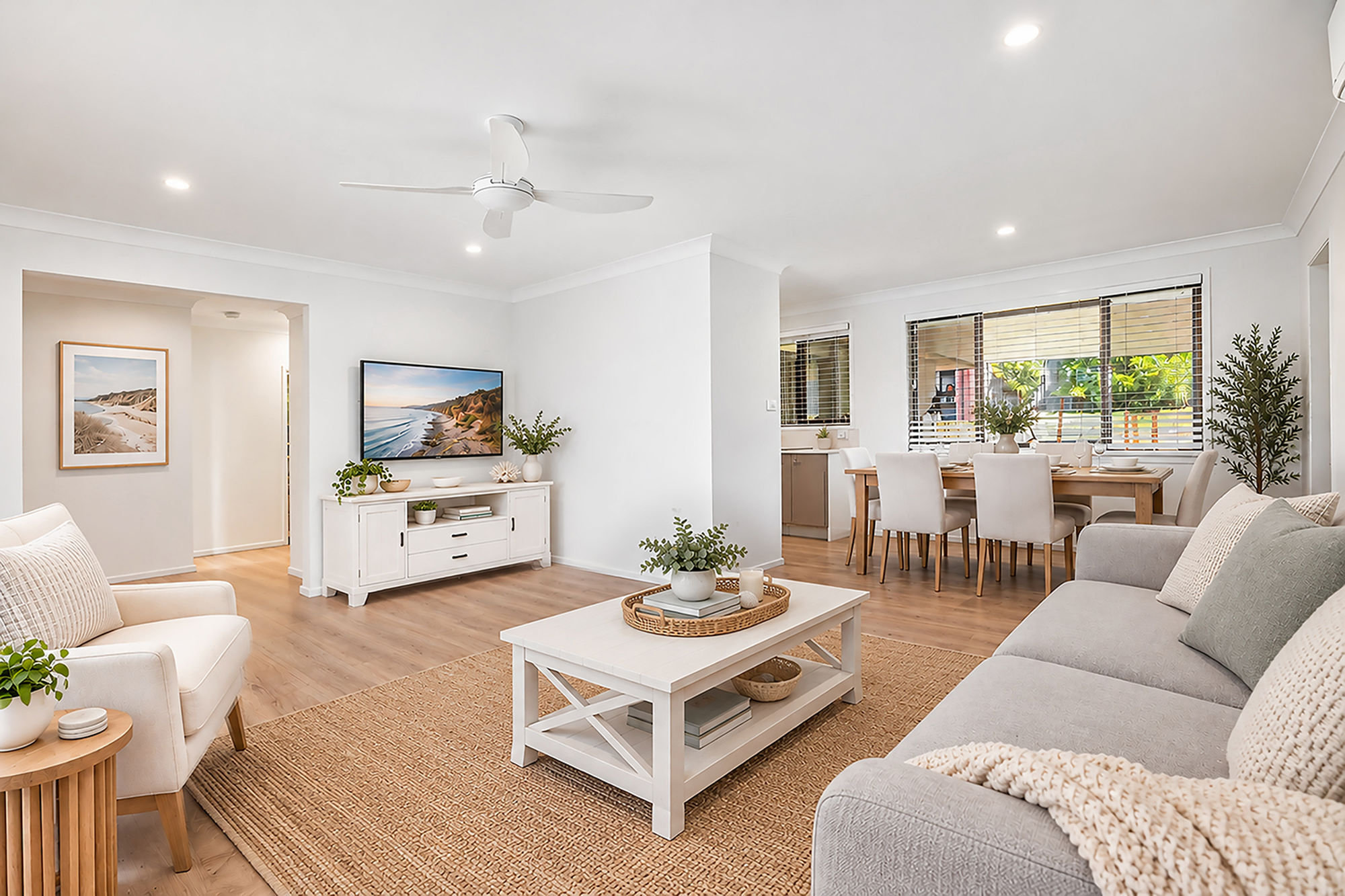 MODERN FAMILY LIVING WITH WONDERFUL CONVENIENCE