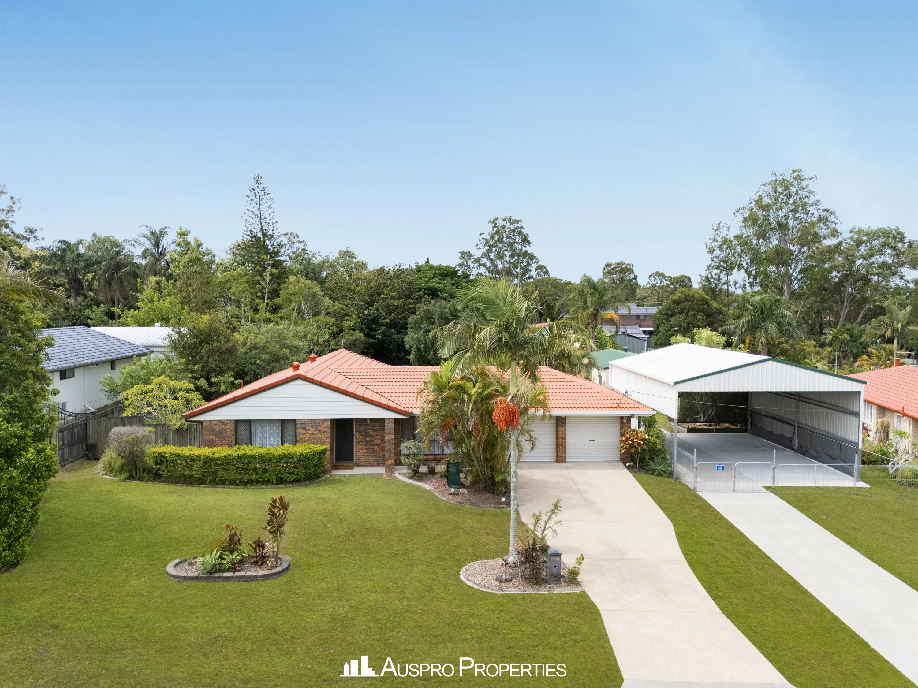 AUCTION OPPORTUNITY - DECEASED ESTATE ON 2,000M² | MUST BE SOLD