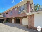 SECOND STOREY UNIT LOCATED IN CENTRAL ALBURY