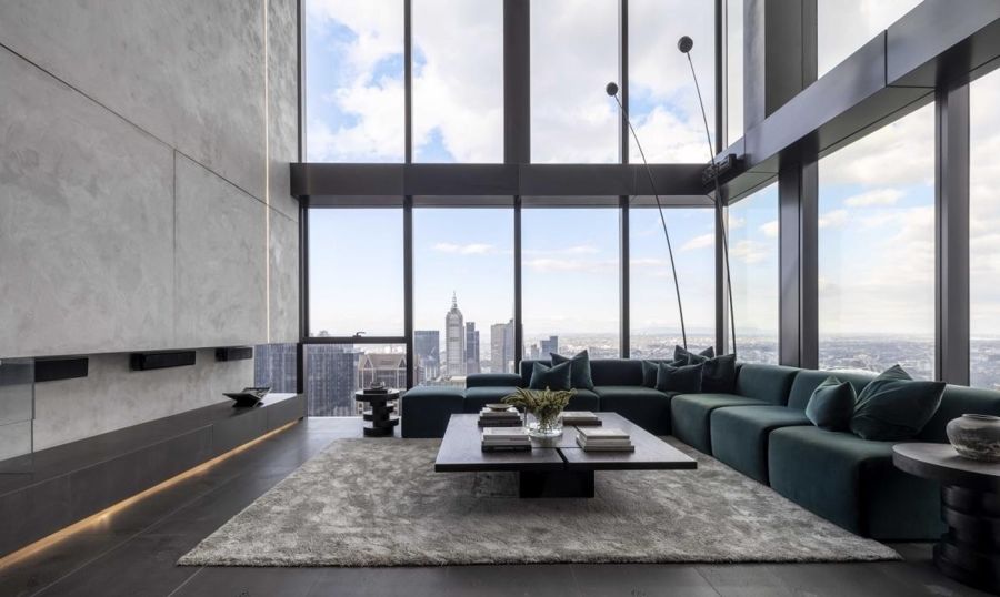 COMO REAL ESTATE PROUDLY PRESENTS A RESIDENCE OF TRULY INTERNATIONAL CALIBRE-THE PENTHOUSE AT COLLINS HOUSE.