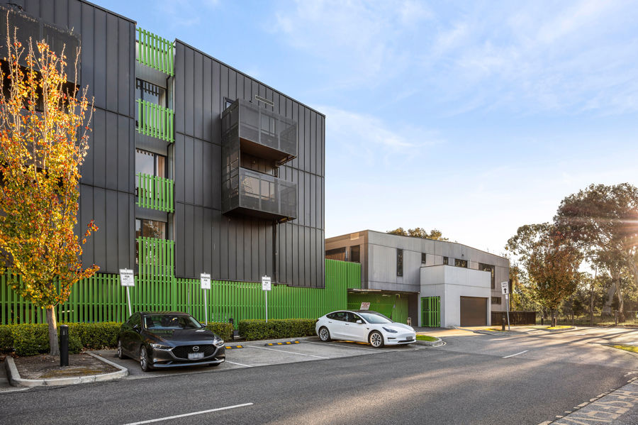REFINED CONTEMPORARY LIVING IN THE HEART OF MILL PARK