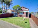 CHARMING 2 BEDROOM HOUSE WITH GARAGE
