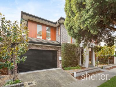 CONTEMPORARY FAMILY LIVING IN A PRIME ASHBURTON LOCATION