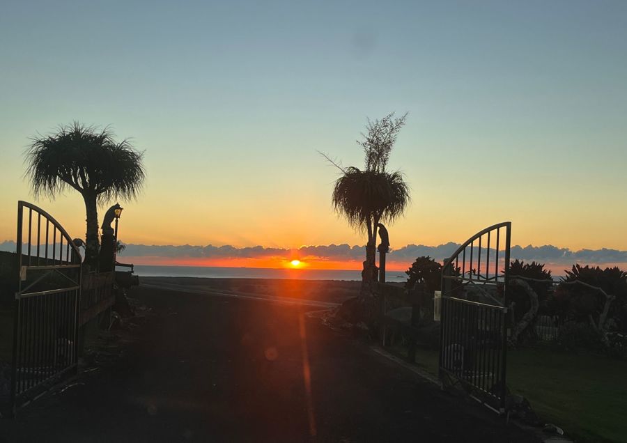 ICONIC BYRON HINTERLAND ESTATE WITH SWEEPING 180° OCEAN & LIGHTHOUSE VIEWS