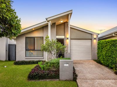 IMMACULATE PRESENTATION!  PARKLAND OUTLOOK!  MOVE IN READY!