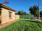 SPACIOUS FAMILY LIVING IN A QUIET STREET &NDASH; COMFORT, CONVENIENCE & LIFESTYLE IN CROYDON PARK